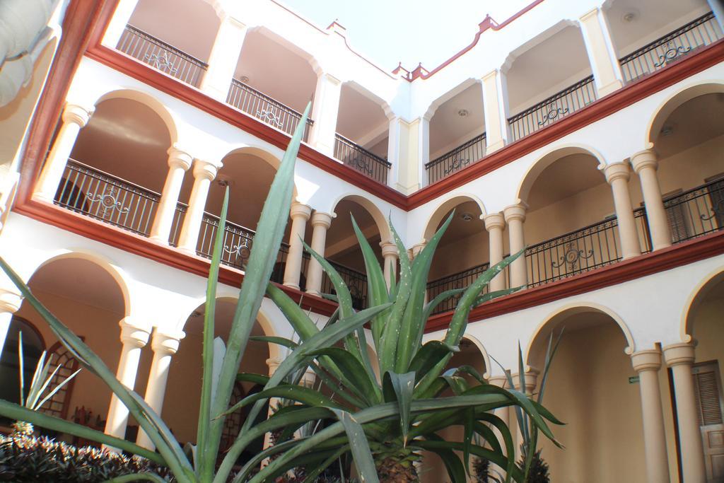 Hotel Los Monteros Сьюдад-Виктория Экстерьер фото