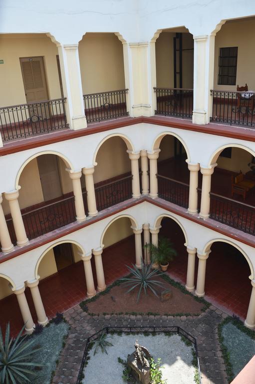 Hotel Los Monteros Сьюдад-Виктория Экстерьер фото