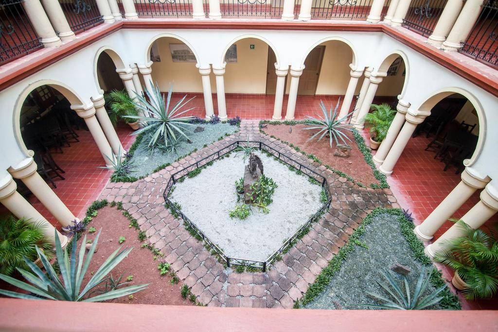 Hotel Los Monteros Сьюдад-Виктория Экстерьер фото