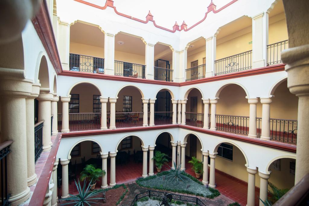 Hotel Los Monteros Сьюдад-Виктория Экстерьер фото
